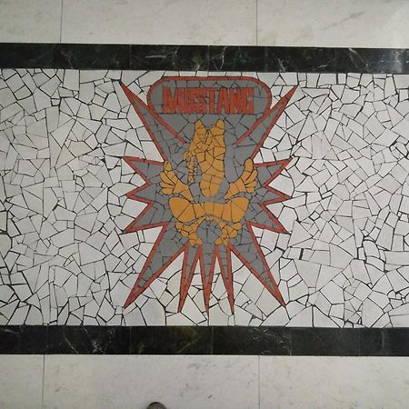 Hotel Mustang Vaqarr Luaran gambar