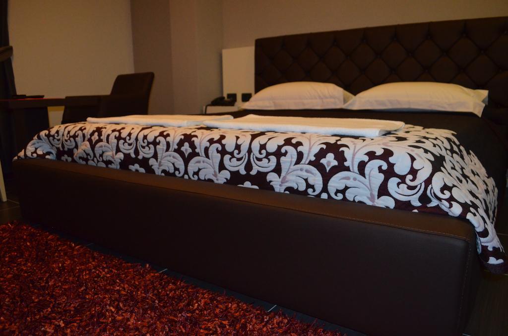 Hotel Mustang Vaqarr Luaran gambar