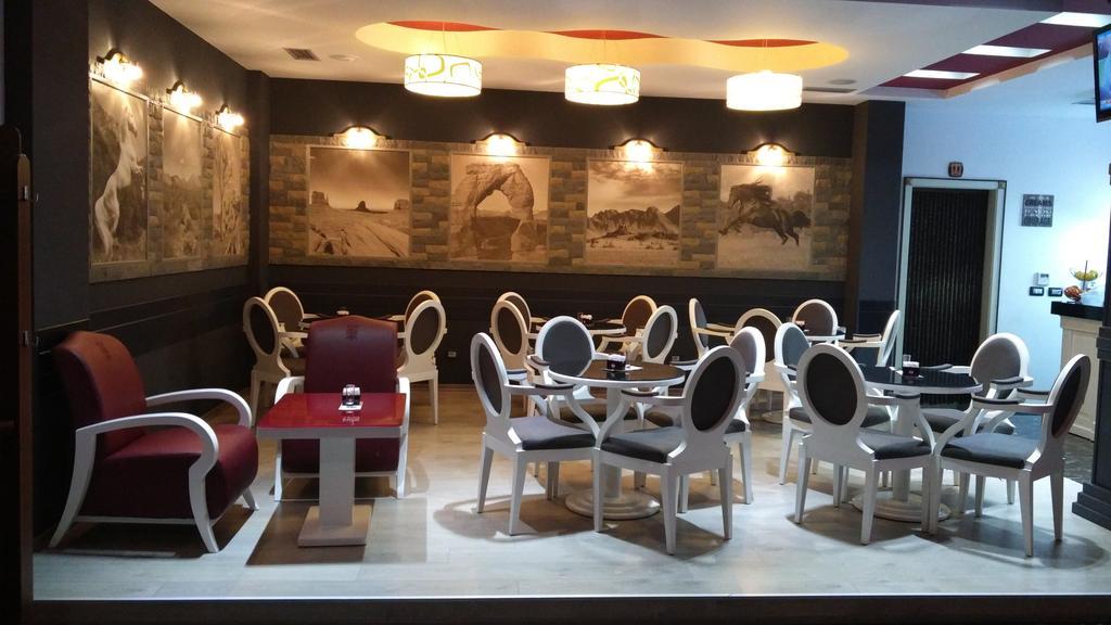 Hotel Mustang Vaqarr Luaran gambar
