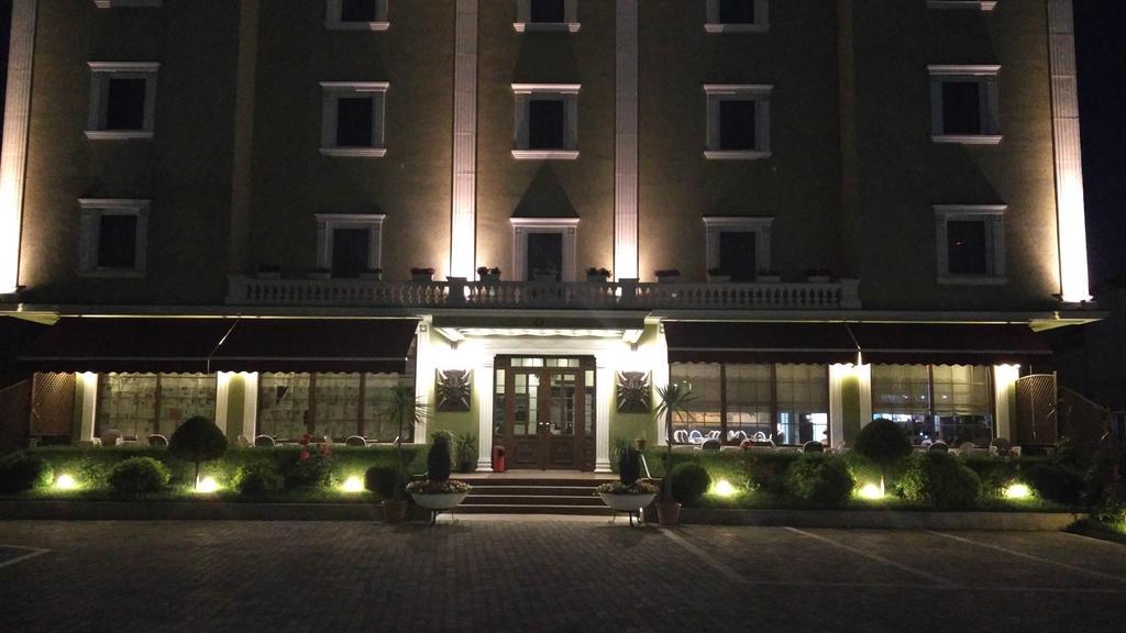 Hotel Mustang Vaqarr Luaran gambar