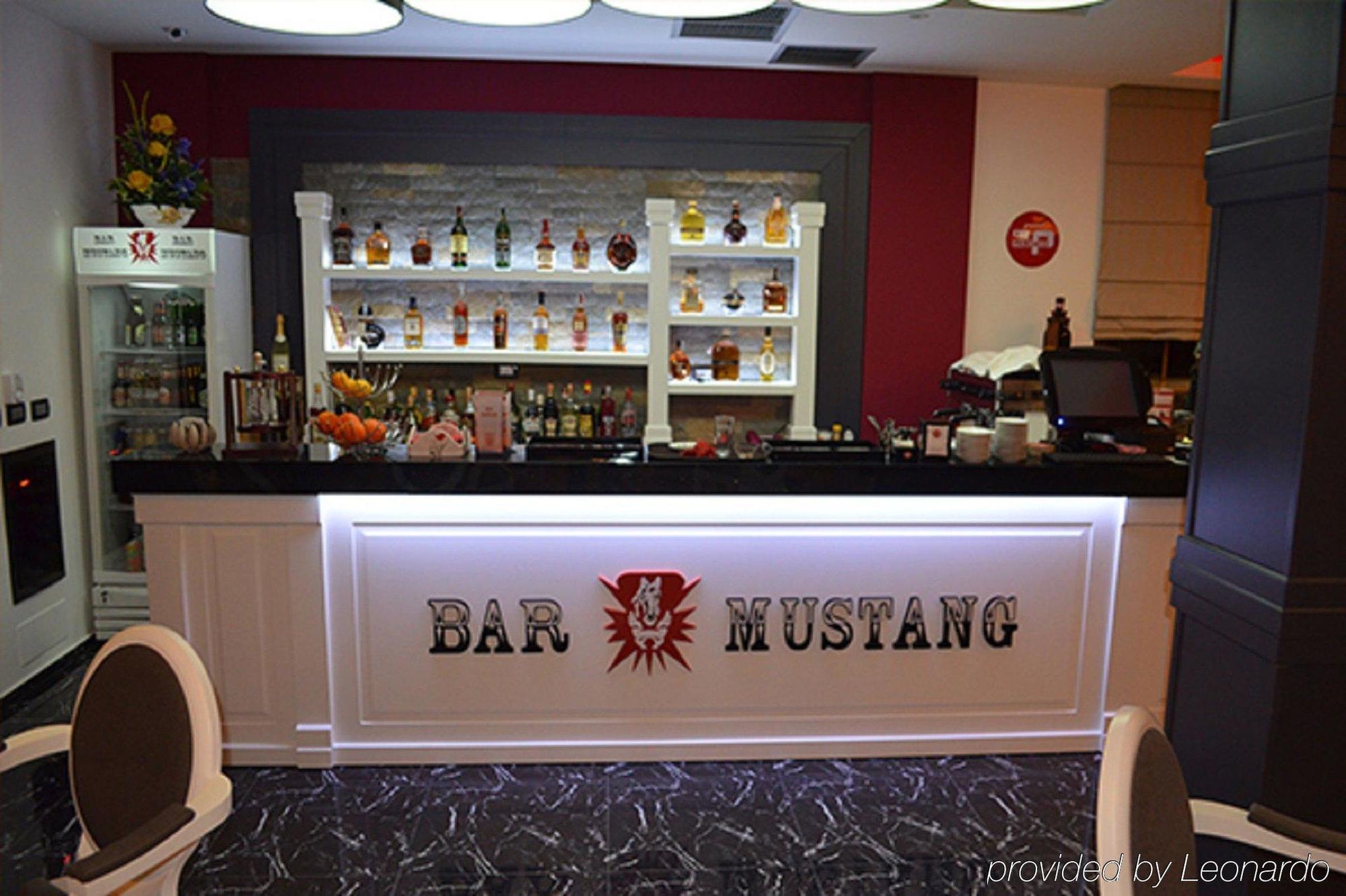 Hotel Mustang Vaqarr Luaran gambar