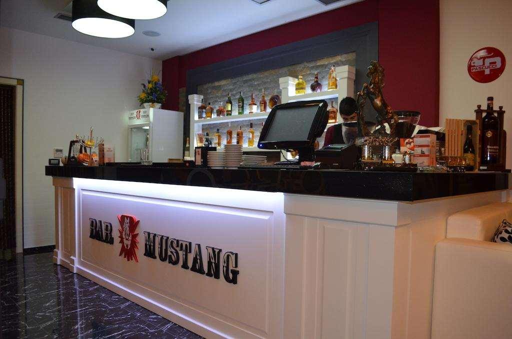 Hotel Mustang Vaqarr Restoran gambar