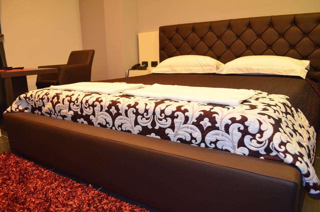 Hotel Mustang Vaqarr Bilik gambar